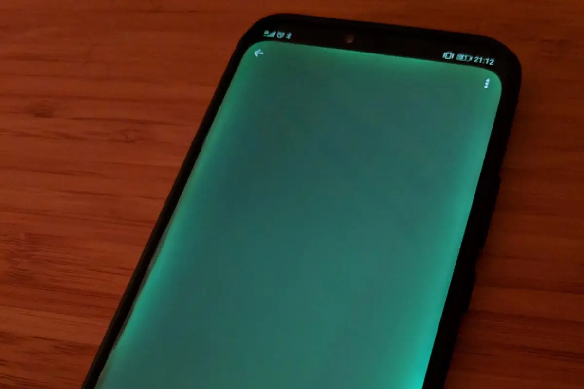 Huawei Mate 20 Pro with faulty display will be replaced