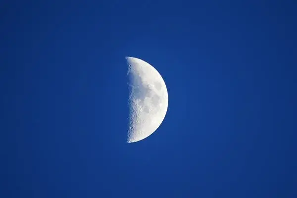 Huawei applies for a patent for an electronic moon capture technology