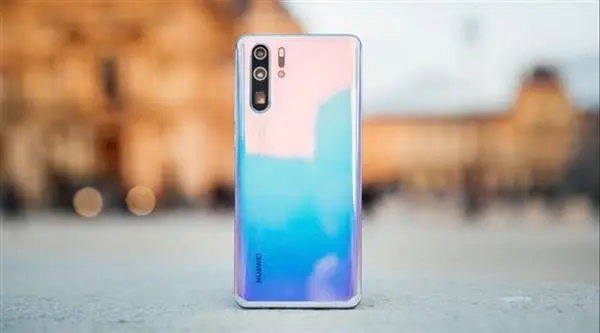Huawei sets smartphone shipment target for 2019