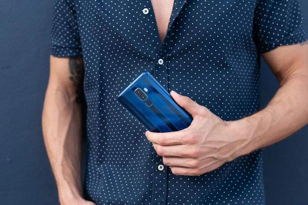 NUU Mobile phone models G3 and G3+ flash sale offers
