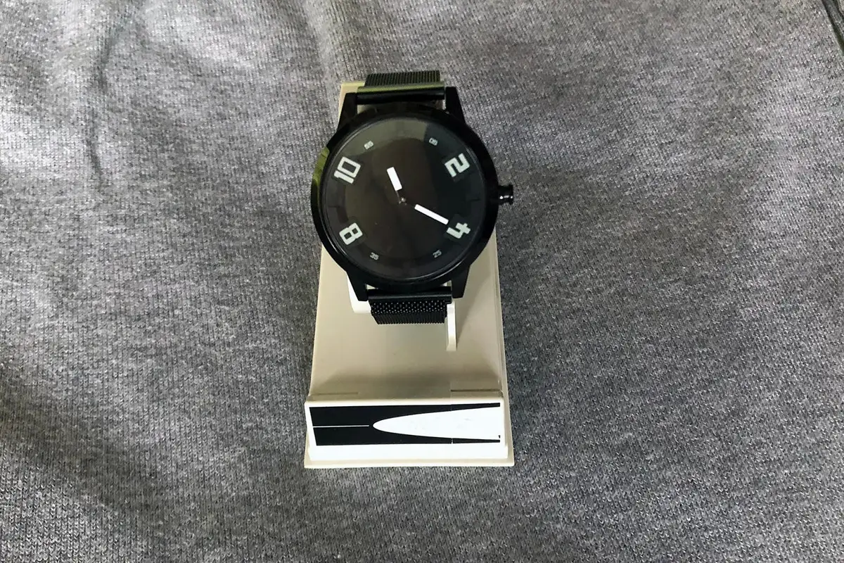 Lenovo Watch X Review: Quite Stylish Hybrid Watch