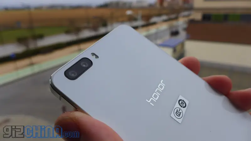 Expect big Chinese brands to adopt dual cameras this year