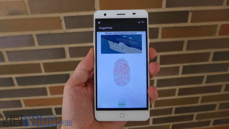 First: Elephone P7000 Pioneer unboxing and hands on