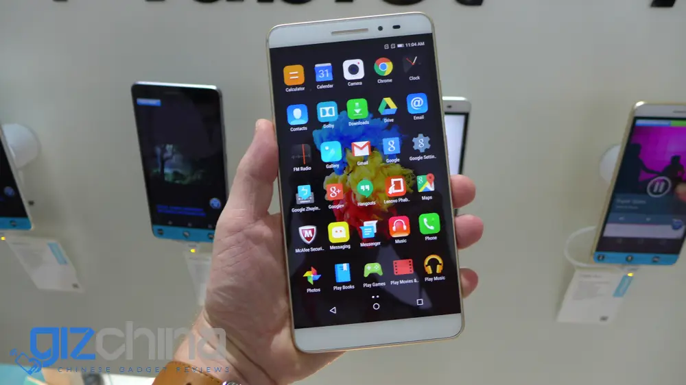 IFA 2015: Lenovo PHAB Plus might be huge but it fits me like a glove