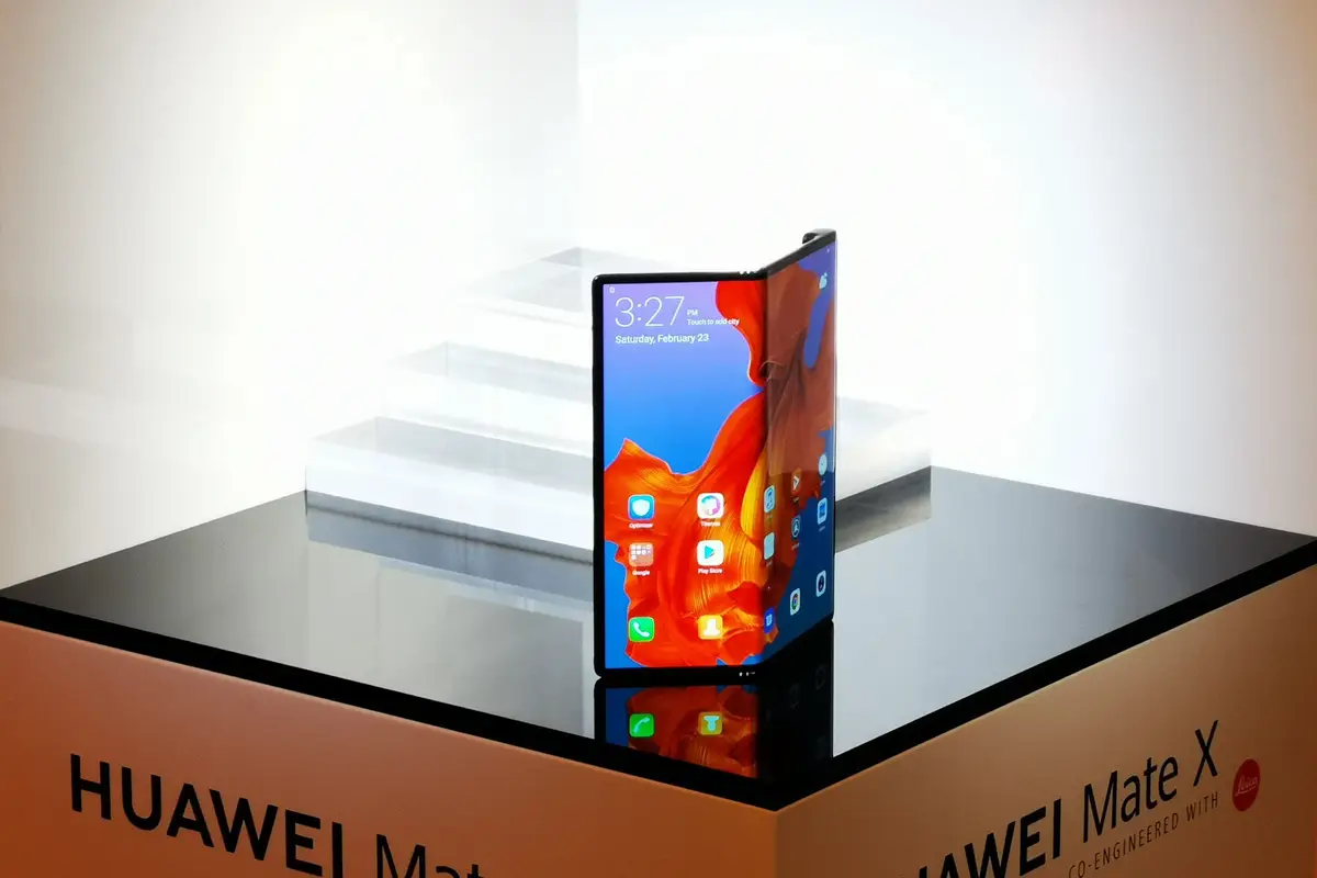 Huawei talks about Mate X durability and apps support