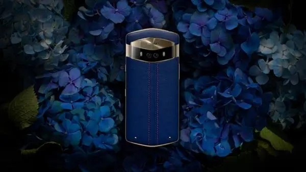 Meitu V6 Selfie Samples Posted To Show How AI Beautify Feature Works