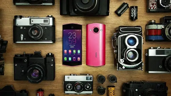 Meitu M4 selfie phone released, Hello Kitty version available too