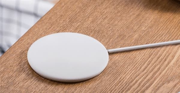 Meizu Wireless Charger Opens Sale Tomorrow For 99 Yuan ($16)