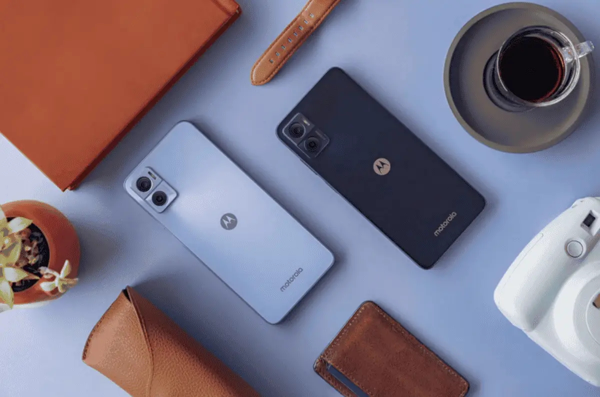Moto E22 / E22i released - comes with Helio G37 and 90Hz LCD screen