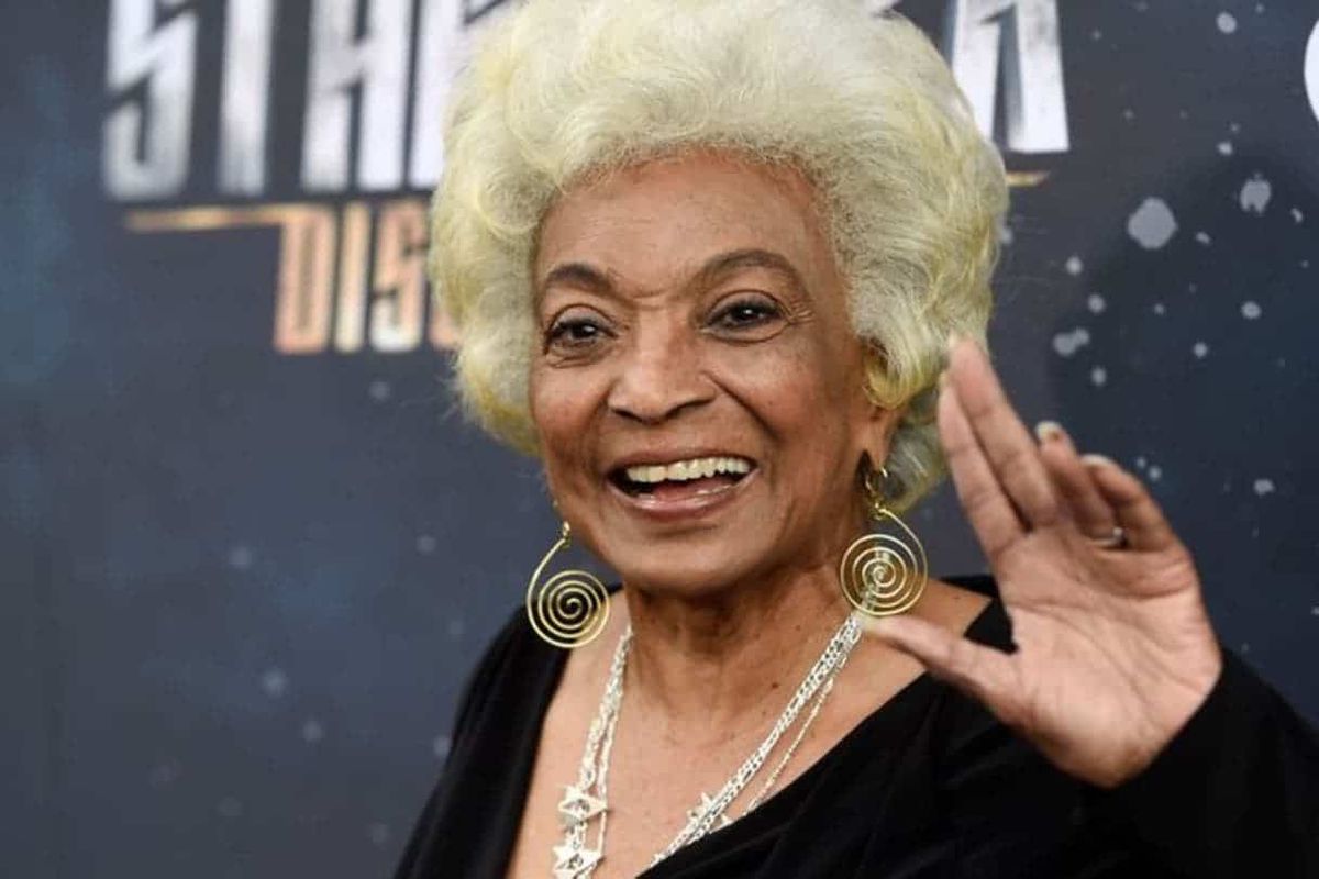 Actress Nichelle Nichols: "Star Trek" Lieutenant Uhura has Died at 89