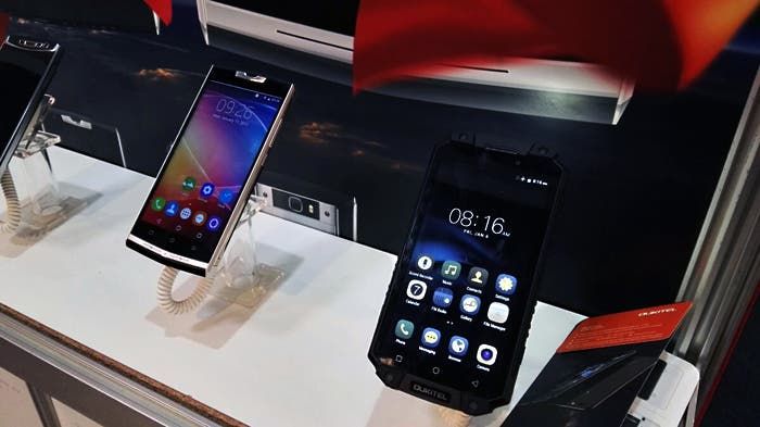 Oukitel company showing the new models at MWC 2017