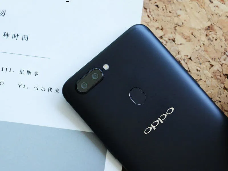 Practical Assessment  Of OPPO R11s Night-Light Images