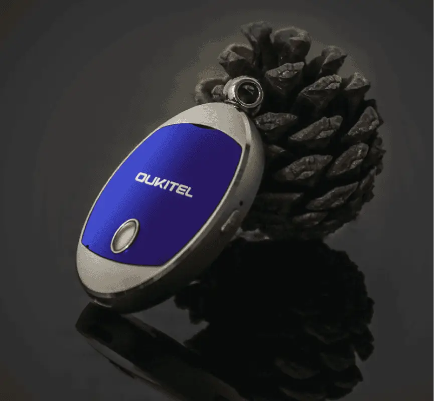 Oukitel A8, a Bluetooth remote for smartphones