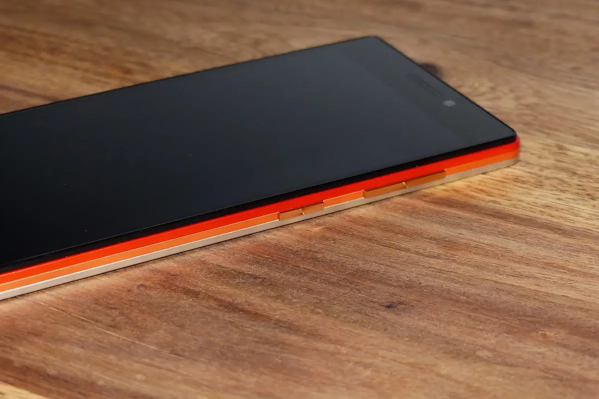 Lenovo Vibe X2 Review: Does a unique design and powerful SoC make for a great phone?