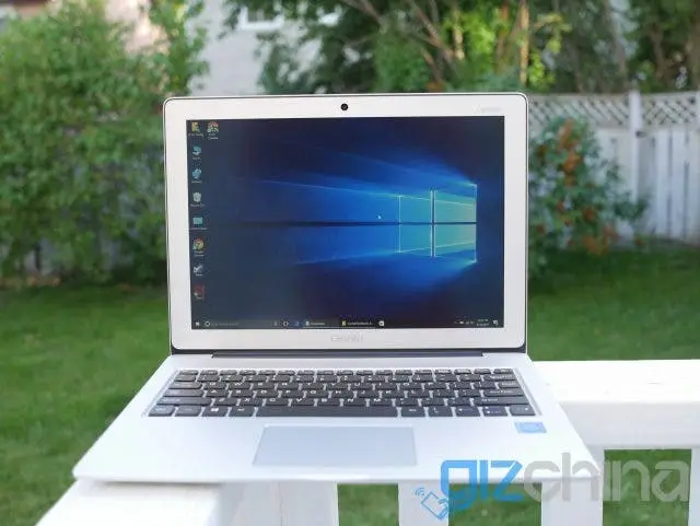 Discount coupon for Chuwi Lapbook 12.3 slashes price to $289.99