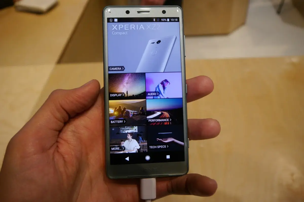 Sony Xperia XZ2 Compact Hands-On from MWC