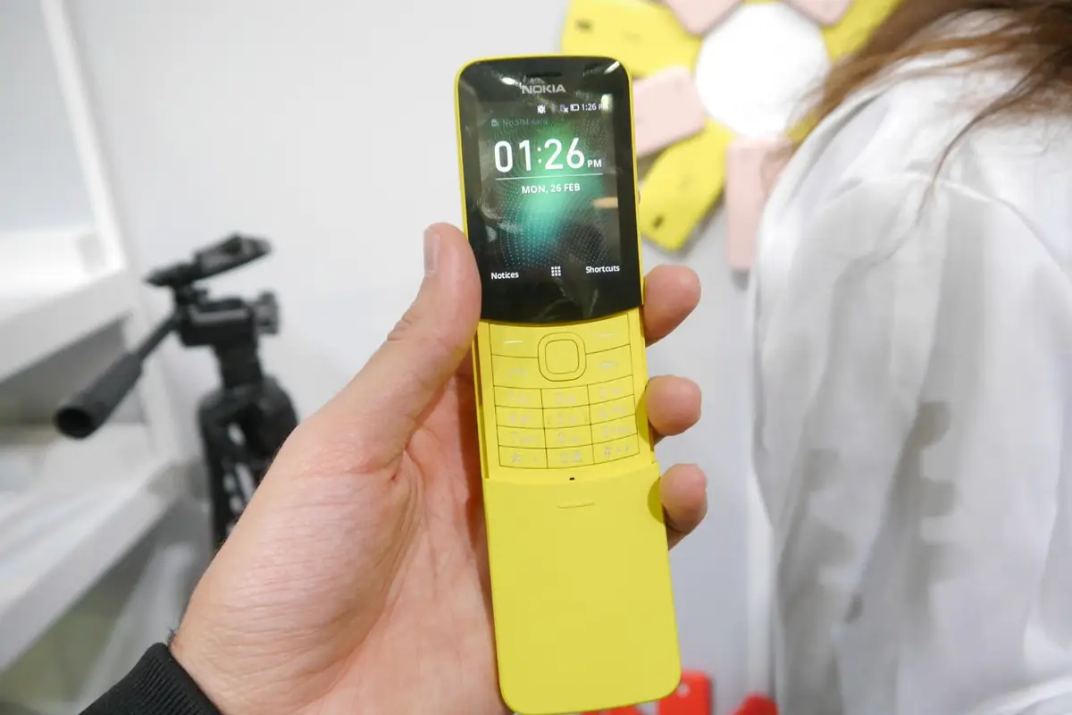 Nokia 8810 4G Slider Phone Hands-On from MWC 2018