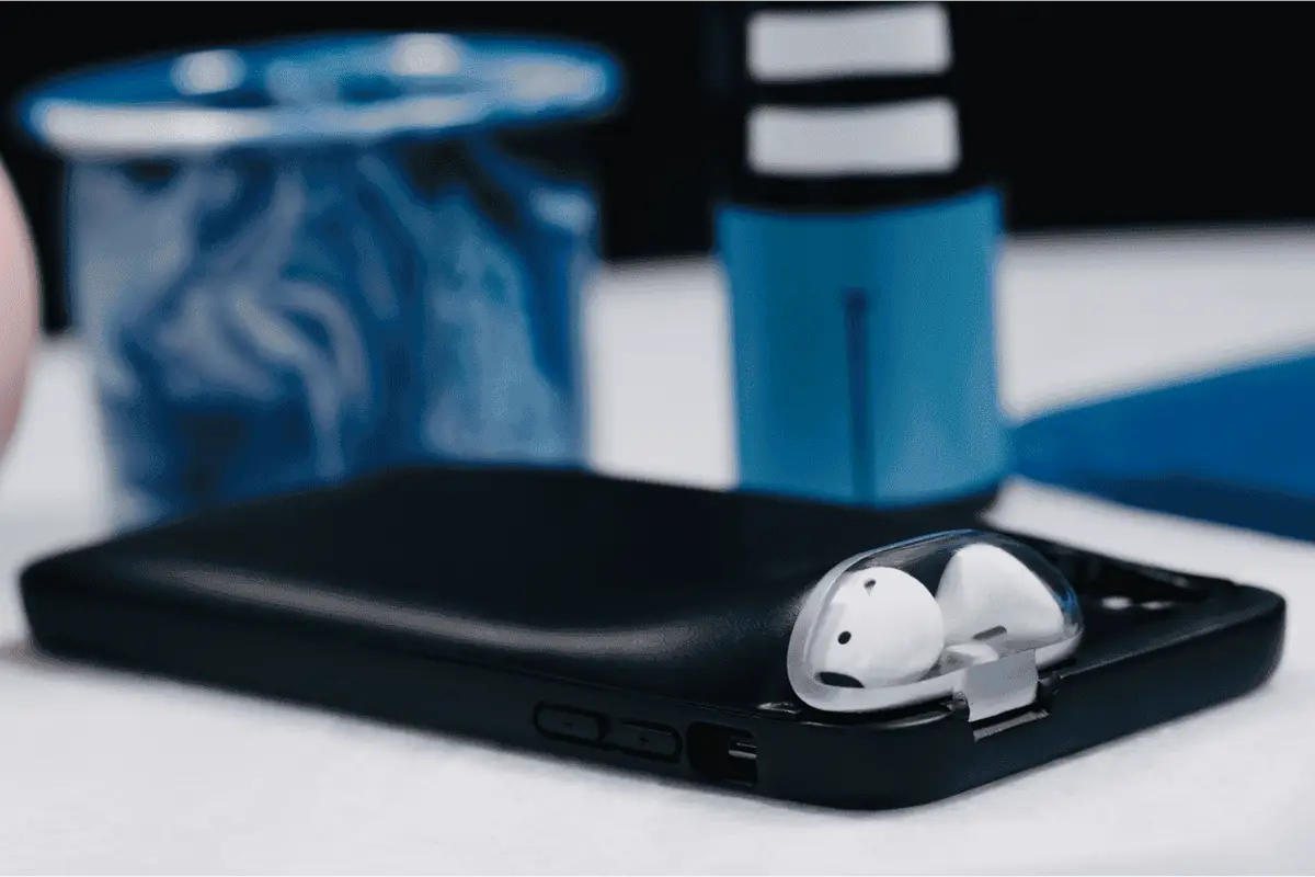 Power1, an award-winning, all-in-one solution for iPhones and AirPods charging & protection released