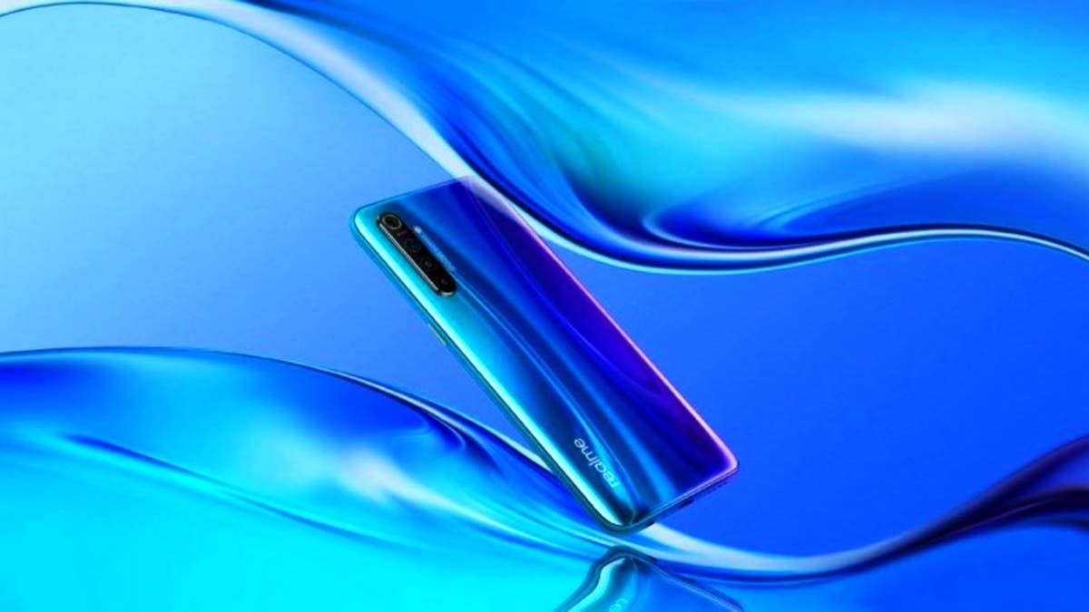 Realme X2 features Super AMOLED display with 91.9% screen-to-body ratio and UD fingerprint scanner