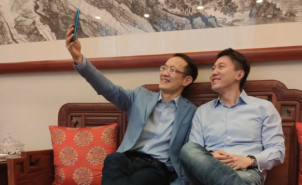 Redmi Snapdragon 855 smartphone first real image appears online
