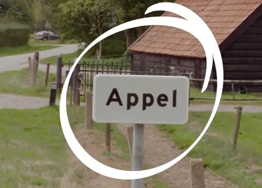 Video: Samsung distributes free Galaxy S9 units in a Dutch town called Appel