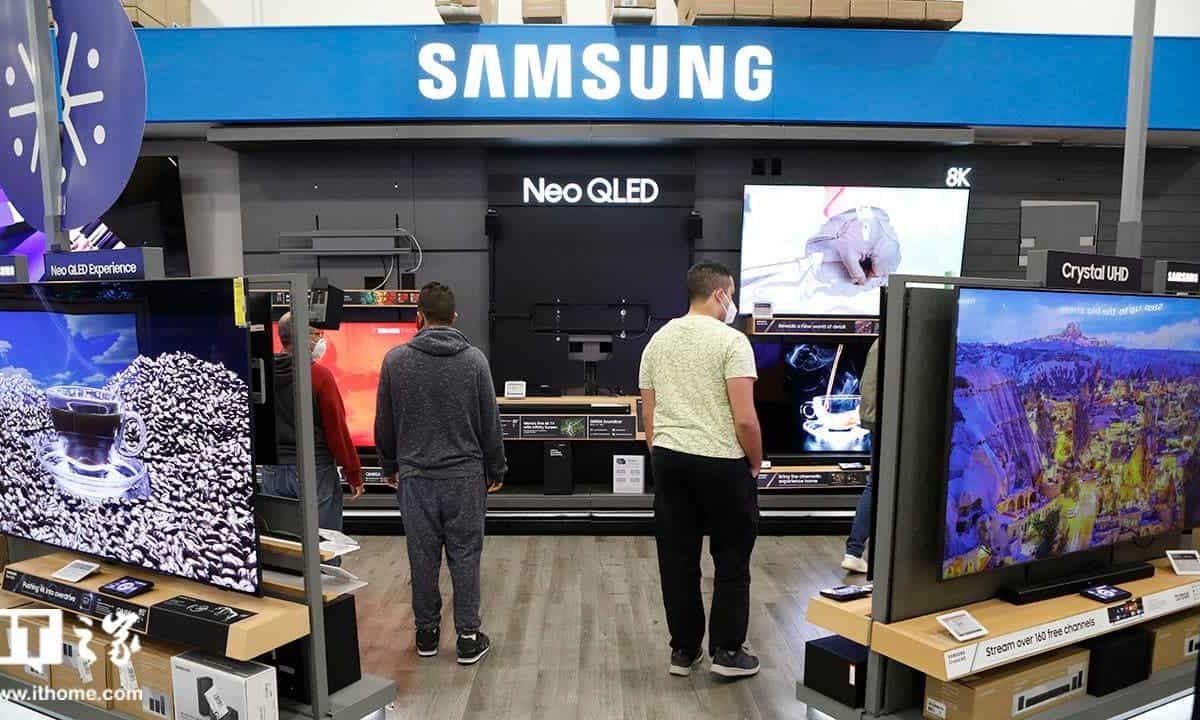 Samsung Electronics pay its graduate employees over $40,000 per annum