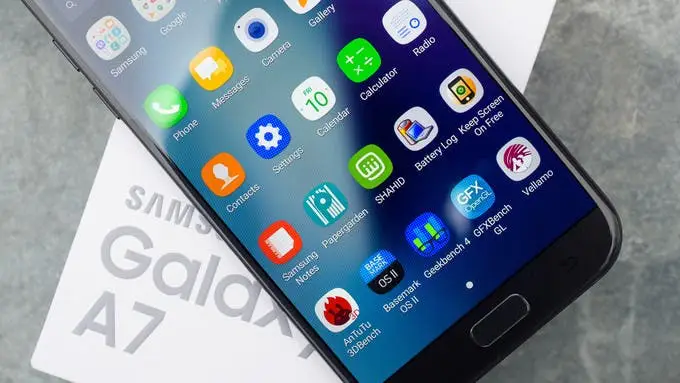 Indian Galaxy A7 (2017) receiving November security patch with KRACK fix