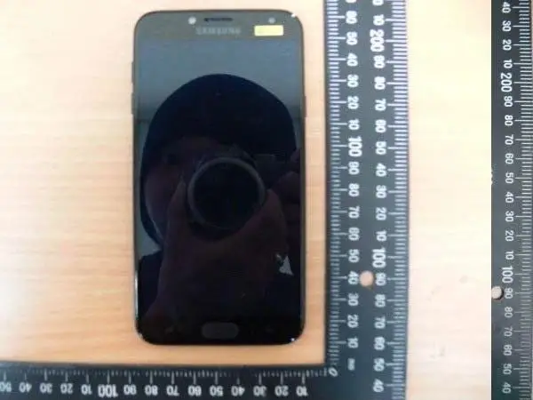 Galaxy J4 (2018) with removable back, single camera pops up at NCC