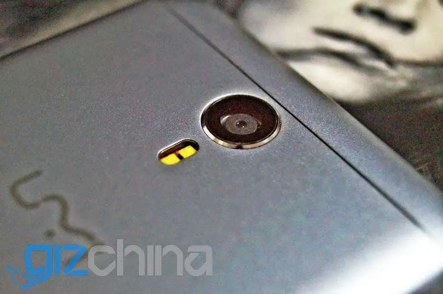 UMi Touch camera features detailed; will have iPhone-style Live Photo, front flash