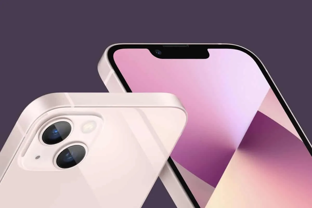 The iPhone 13 lacks noise canceling due to a bug in iOS 15