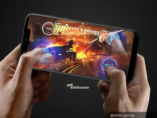 Sharp Aquos Zero makes it out of Japan, available in Taiwan starting January 15