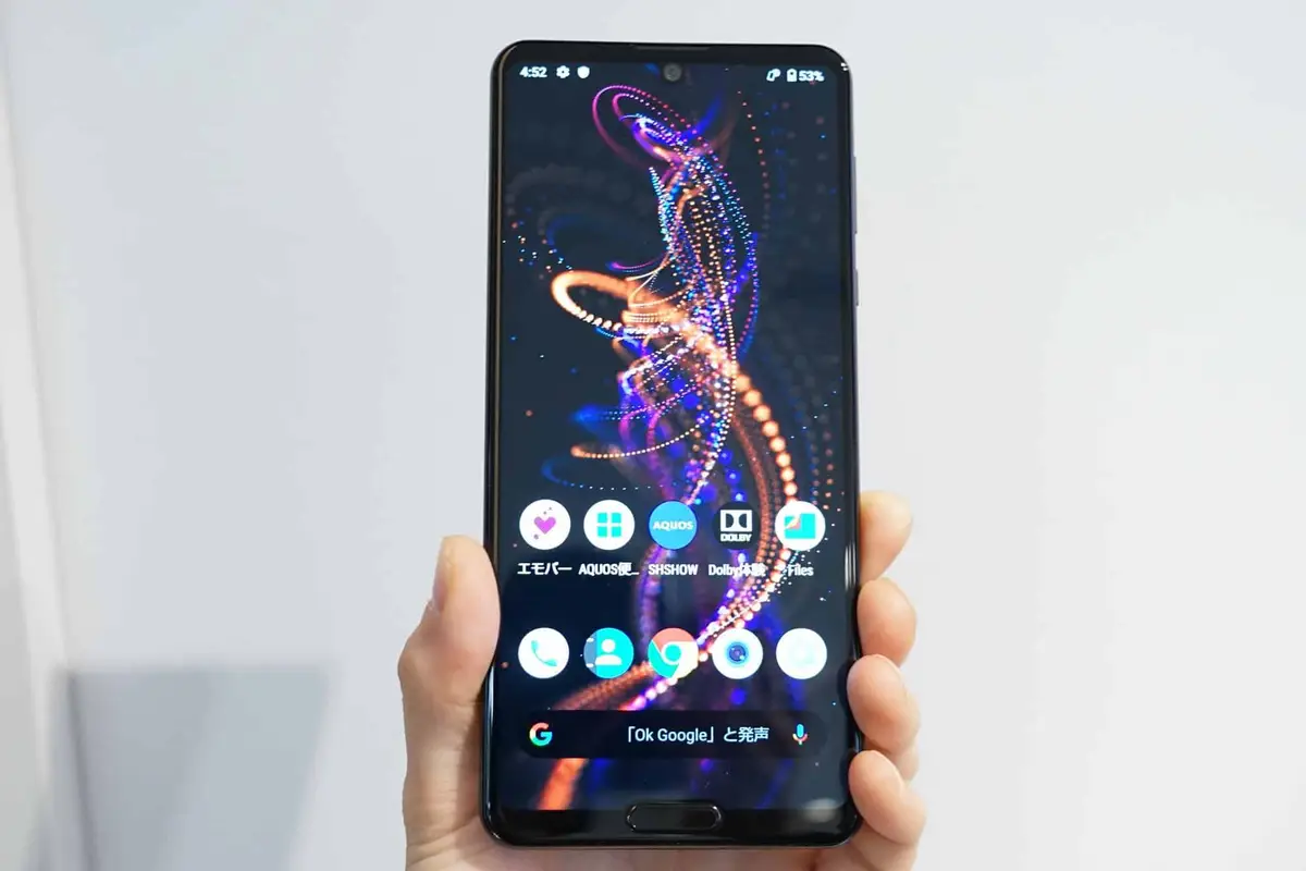 Sharp R5G Released In Japan With IGZO Screen