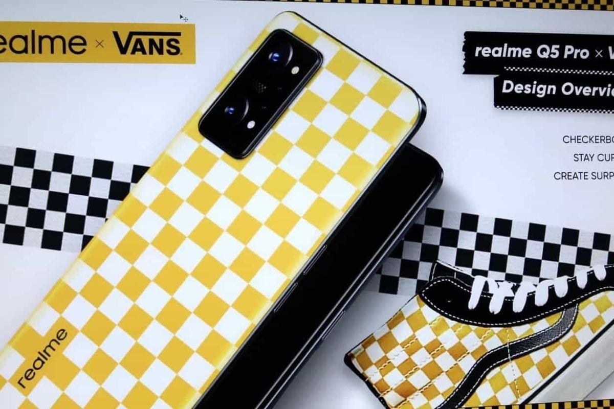 Realme Q5 Pro Vans Co-branded Model To Come With Classic Checkerboard Pattern Design