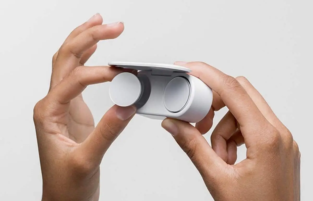 Microsoft Surface Earbuds headphones will arrive on May 6