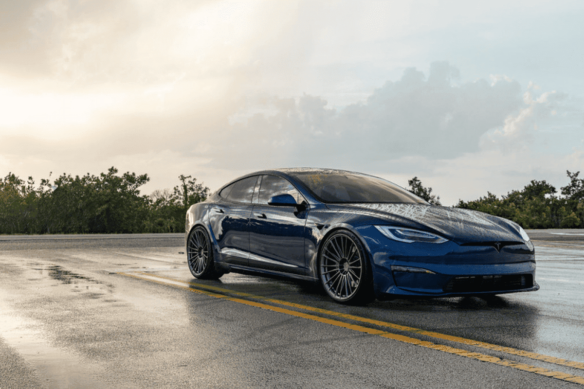 Tesla Model S / X Plaid to start deliveries in Europe this December