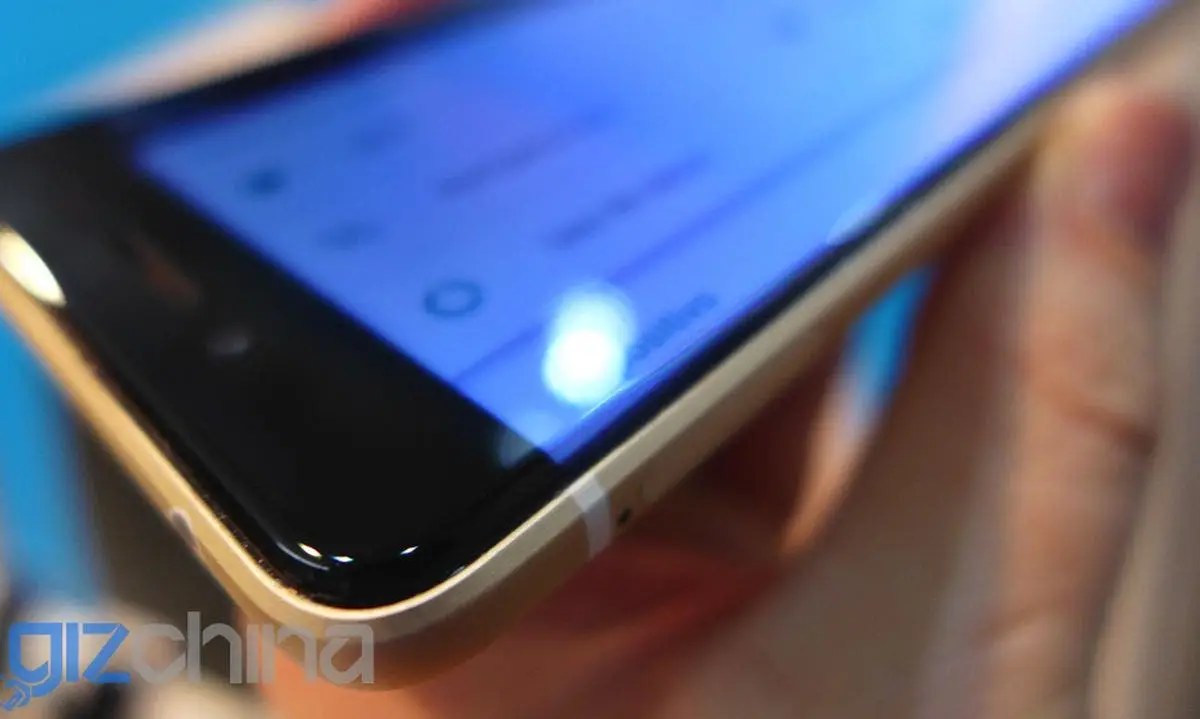 MWC 2016: First photos of the 'bezel-less' Ulefone Future