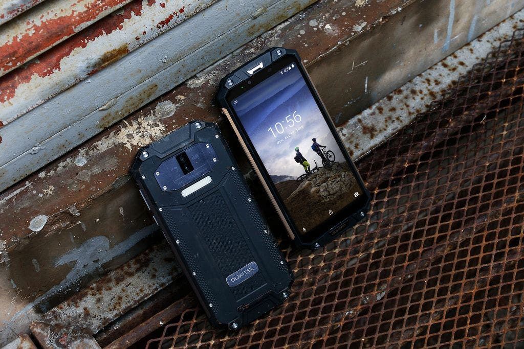 Video : Rugged OUKITEL WP2 survives getting crushed by a car