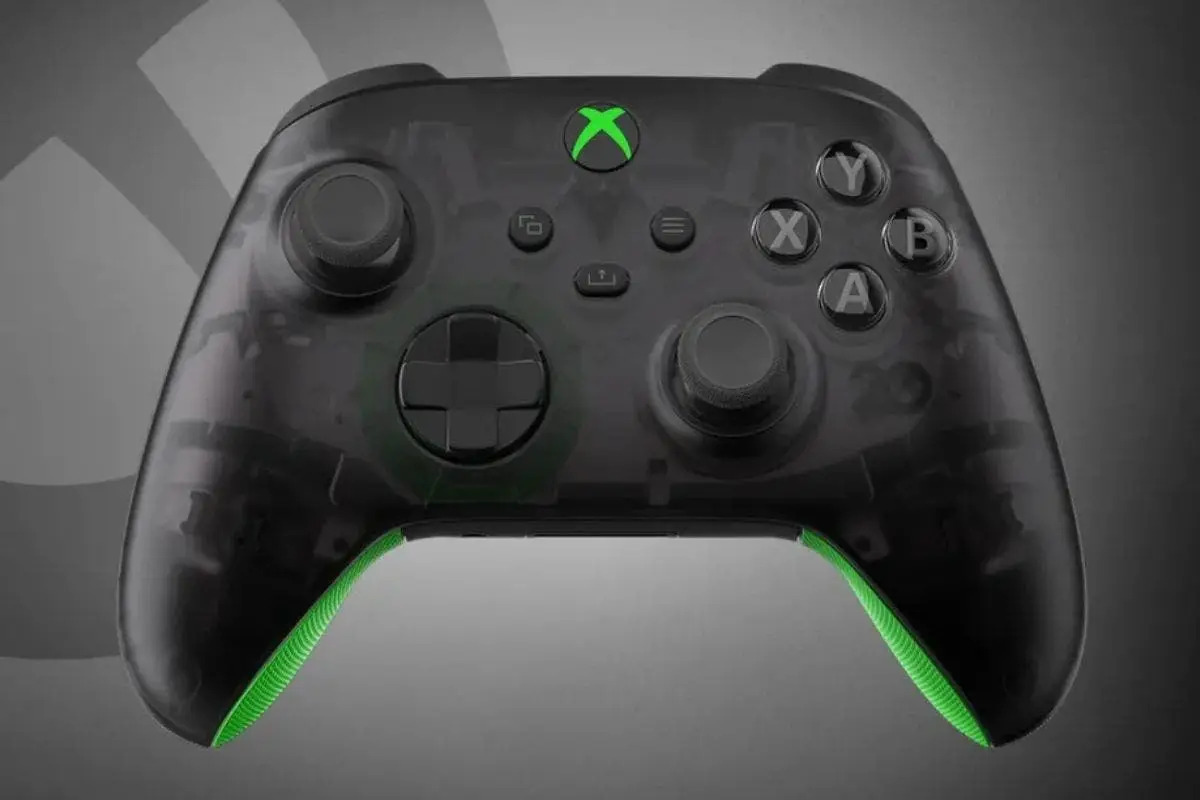 Microsoft Is Celebrating 20 Years of Xbox by Offering a Special Edition Headset and Controller