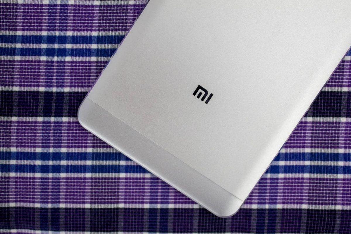 Xiaomi is the most popular brand on China's largest e-store