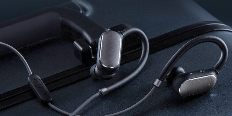 Xiaomi Mi Sports Wireless EarBuds and JMGO M6 Portable Projector on Sale