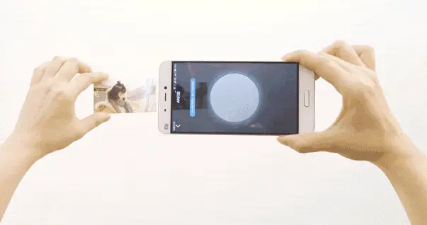 Xiaomi Releases A Portable Smartphone Image Printer
