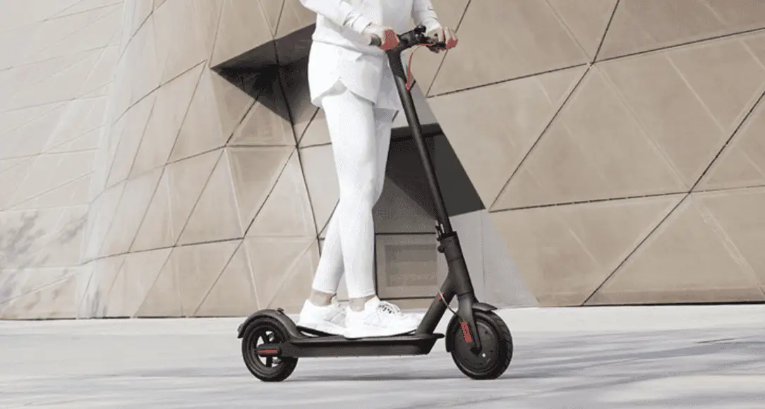 Xiaomi electric scooter 1S with 30 km battery life released