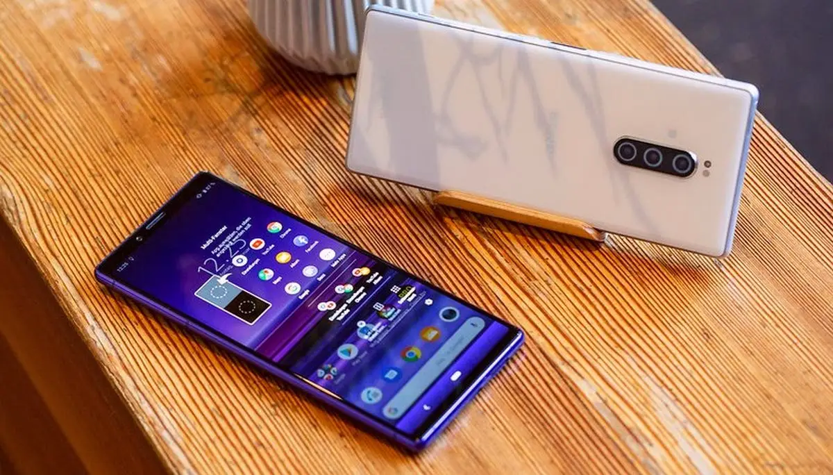Sony mobile division reports another decline