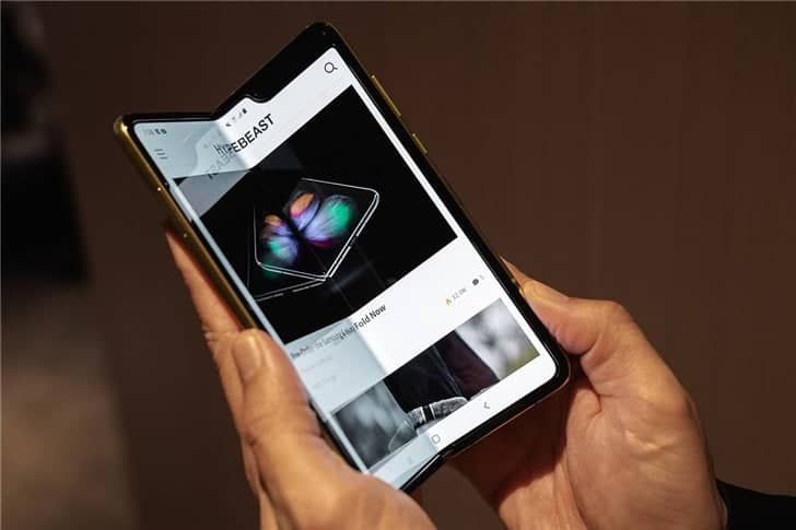 Samsung Galaxy Fold 2 will use polyimide + ultra-thin glass layered screen