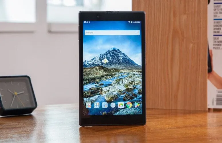 Lenovo Tab4 series will receive Android 8.1 Oreo, but only in November