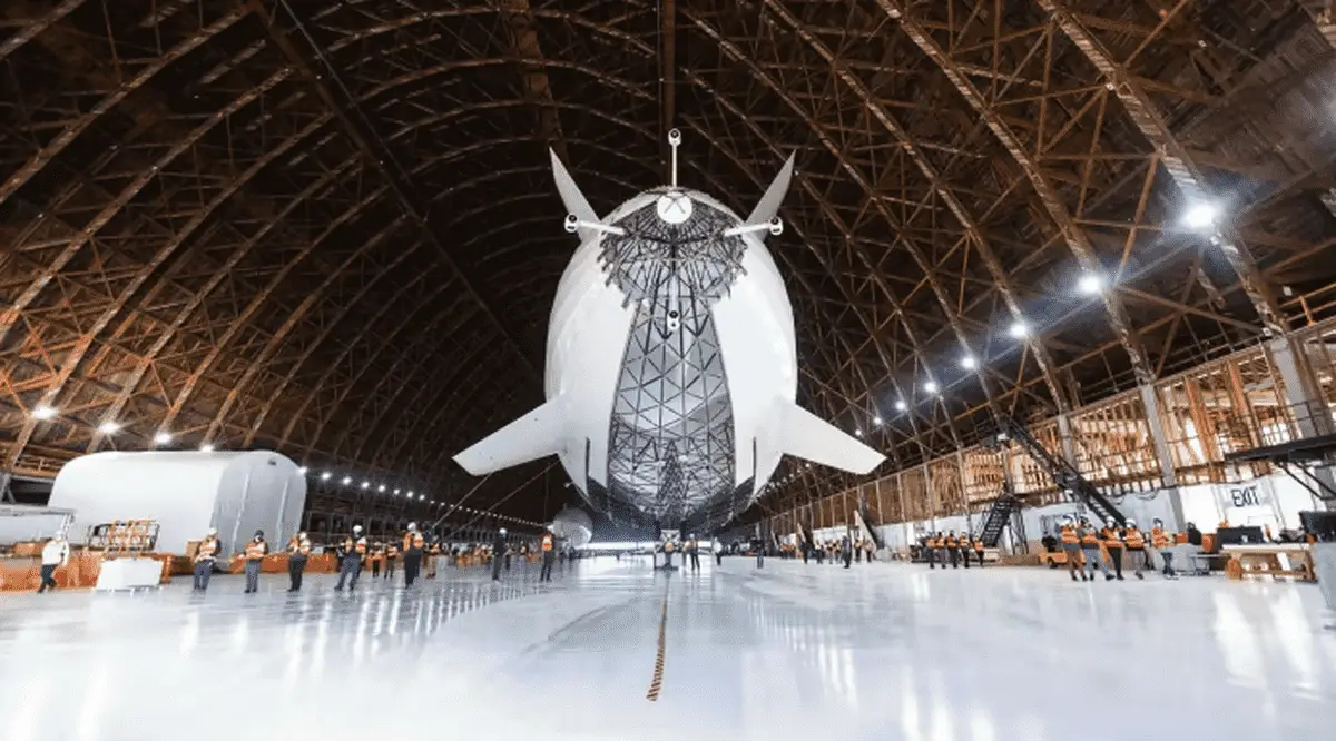 Google founder develops a mysterious electric airship - Pathfinder 1 airship