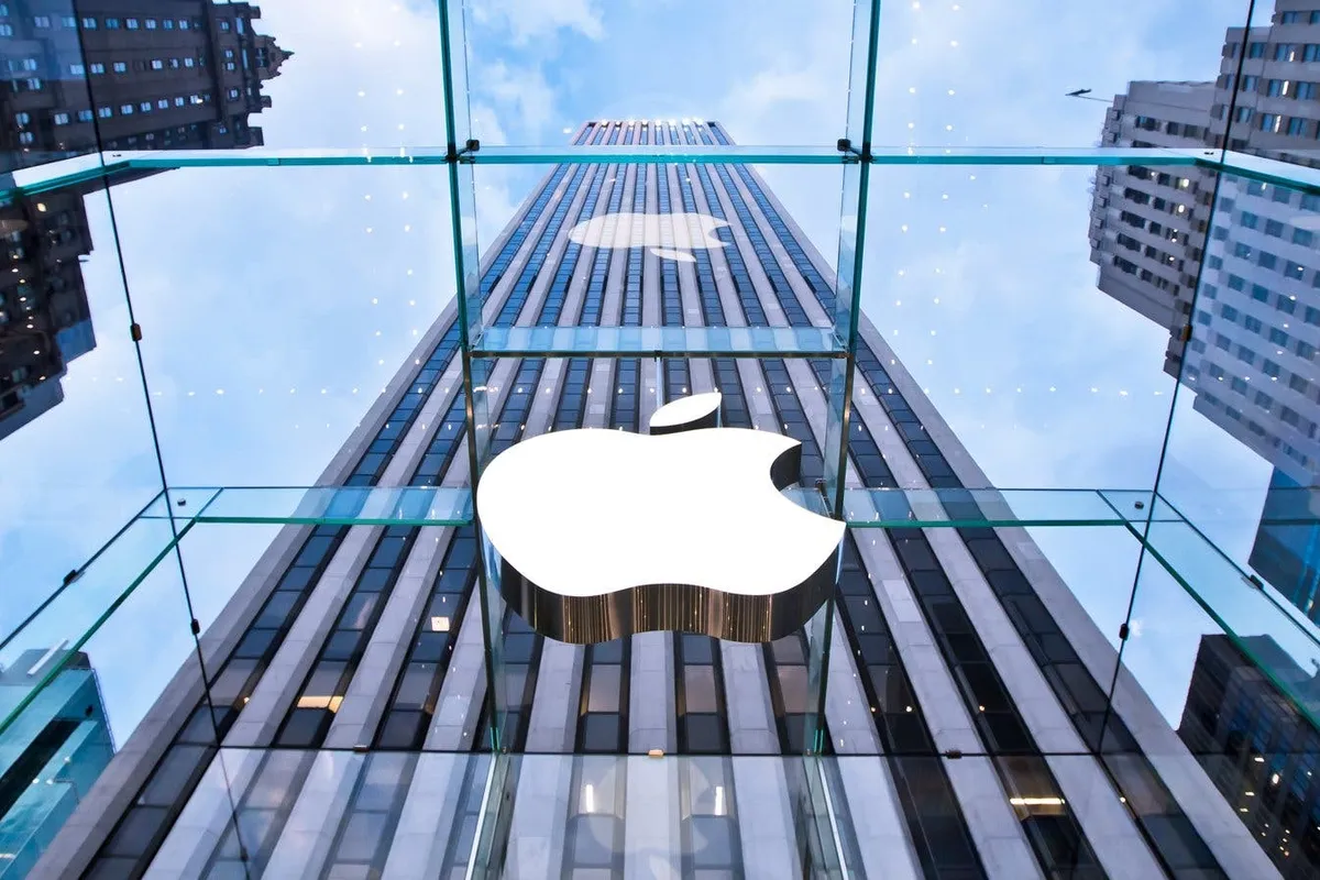 Apple App Store Records $300 Million Purchases On New Year's Day