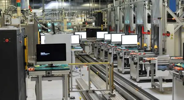 Why Doesn't Apple Move Its Production Lines Back to the US?