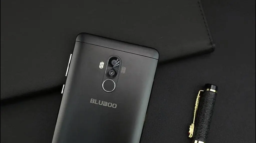 Official video review for the budget dual camera Bluboo D1