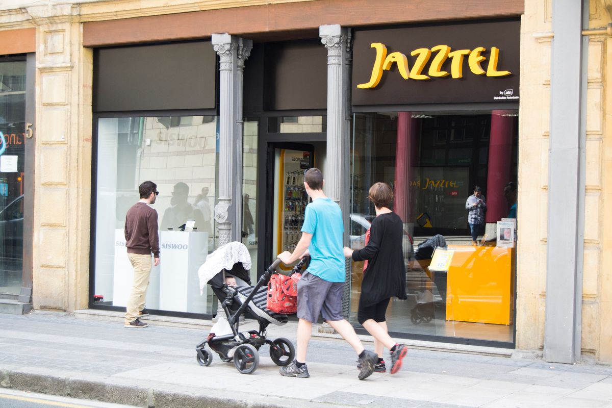 Siswoo team up with Jazztel to offer phones in Spain